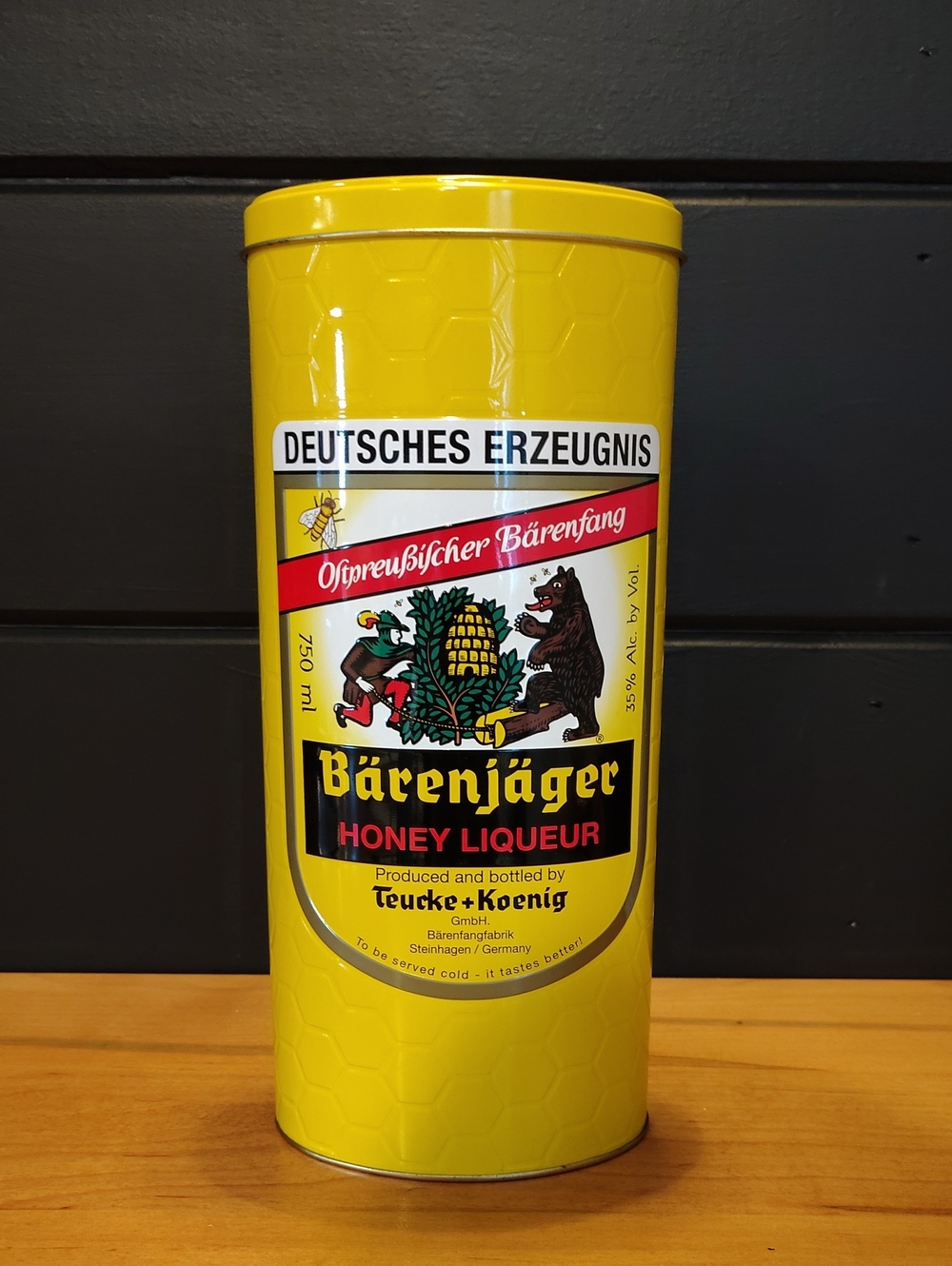 Barenjager Honey German Liqueur Collector Yellow Tin